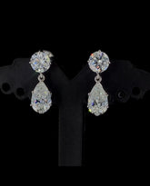 Dangling Drops Diamond Earring