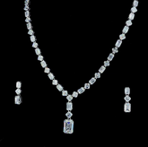 Solitair Diamond Necklace Set