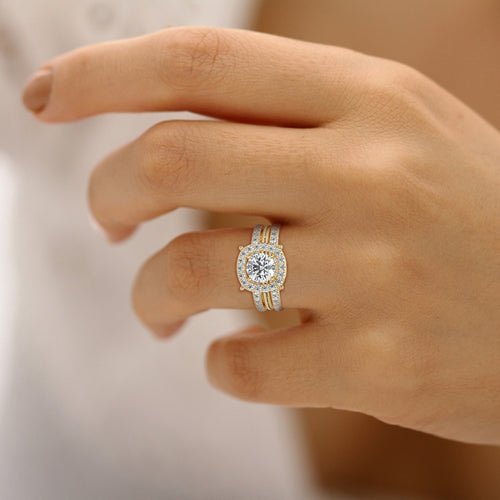 Party Sparkle Diamond Ring, in yellow gold, lab-grown diamond, colour grade E - view 2 of 5