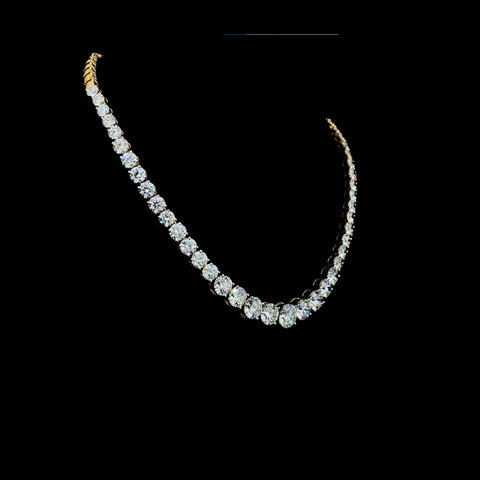 Single line diamond necklace