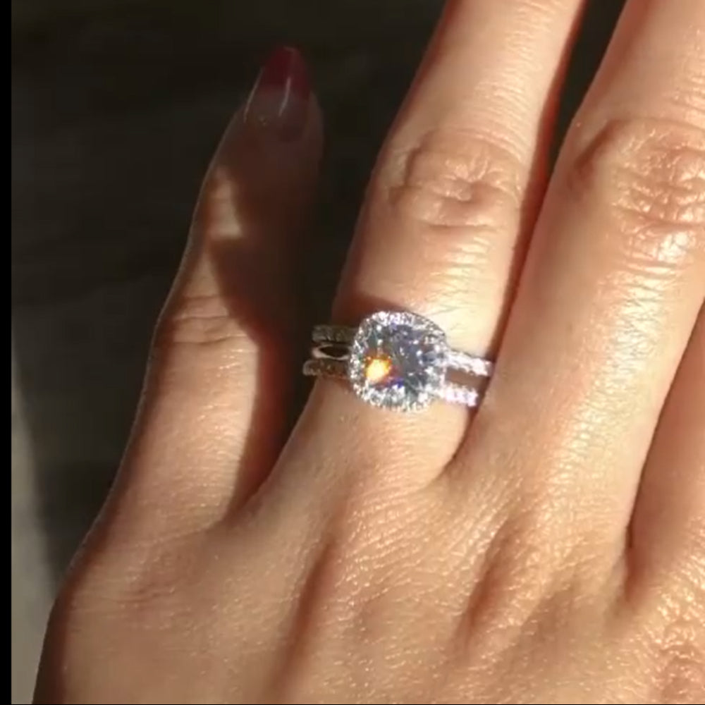2 ct Solitaire Diamonds Ring, 2.00 ct diamond, colour grade E - view 3 of 4