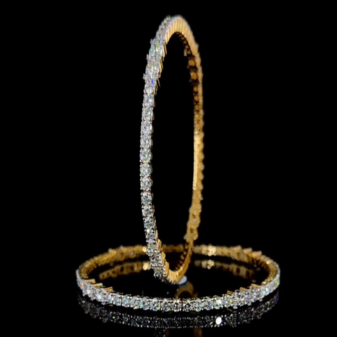 14 Pointers Diamond Bangles