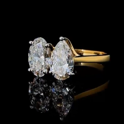 Toi et My Engagement Ring