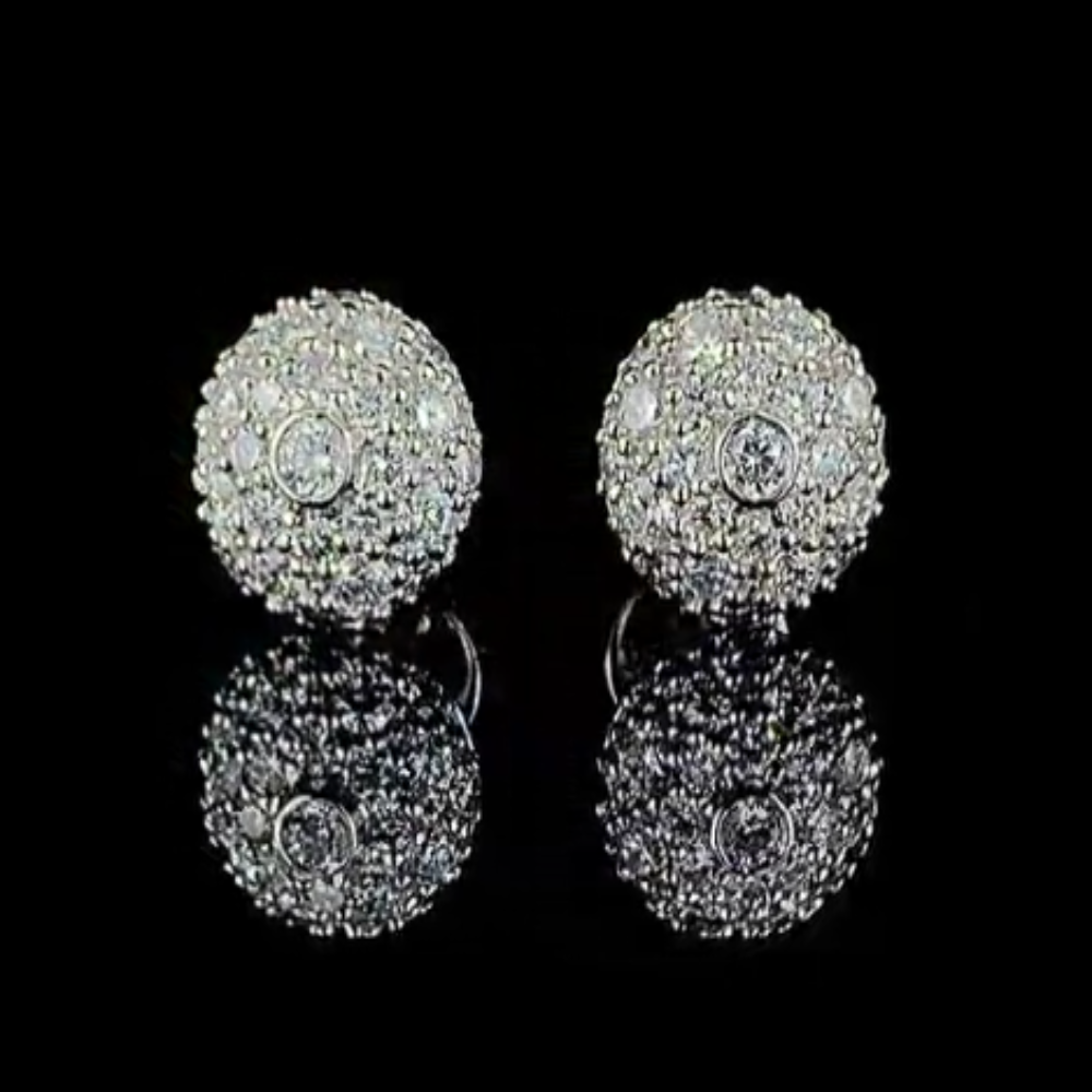 Small Seeling Diamond Studs